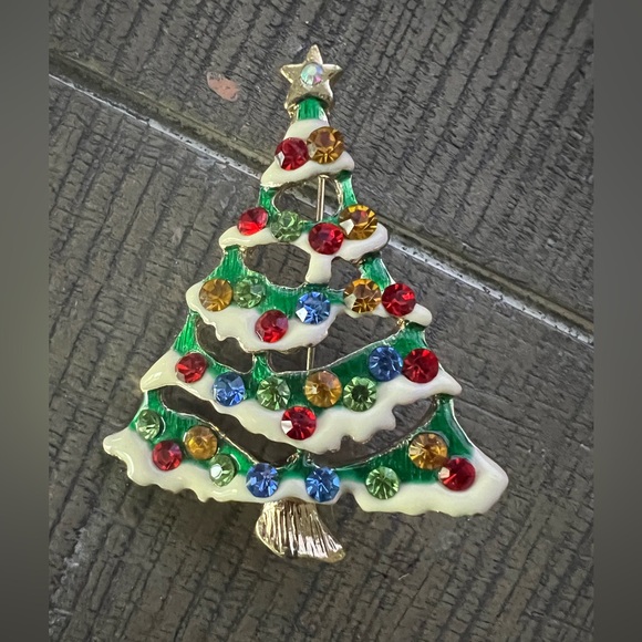 Christmas Tree Coat Pin - Picture 6 of 6